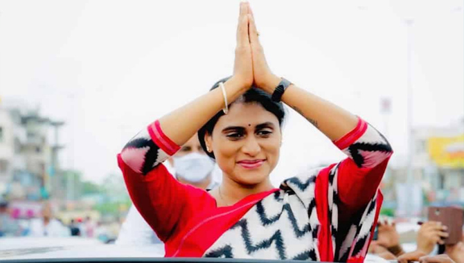 కాంగ్రెస్‌లో షర్మిల పార్టీ విలీనం ఉందా..? లేదా..?