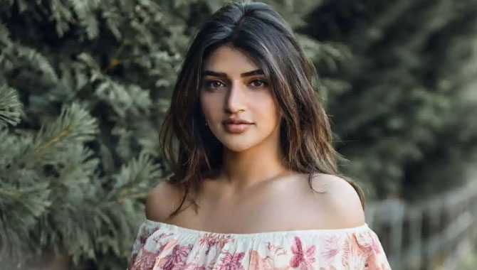 ఆ ప్రాబ్ల‌మ్‌తో ఇబ్బంది ప‌డుతున్న శ్రీలీల‌