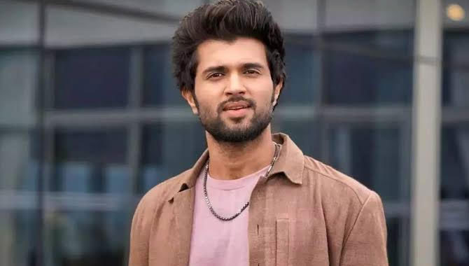 వ‌రుస సినిమాల‌తో బిజీగా ఉన్న రౌడీ హీరో