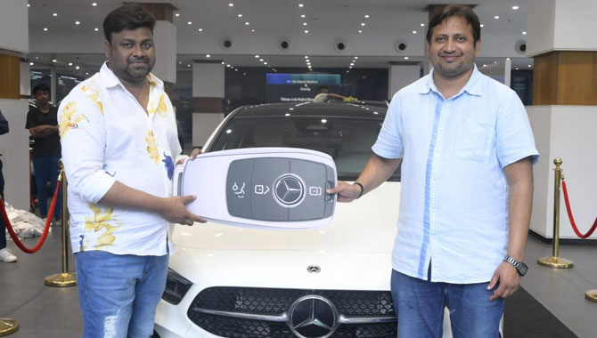 Producer SKN gifted a Benz car to Cult Blockbuster “Baby” director Sai Rajesh Producer SKN gifted a Benz car to Cult Blockbuster “Baby” director Sai Rajesh