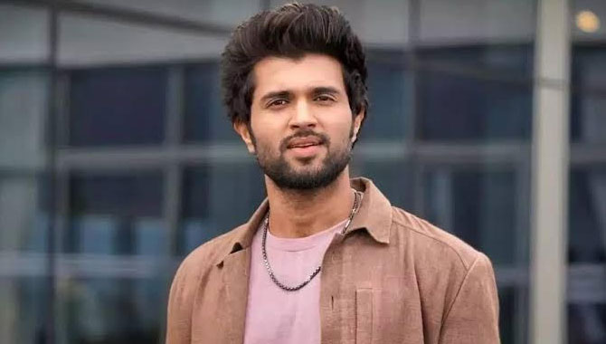 రెండు భాగాలుగా విజ‌య్ మూవీ