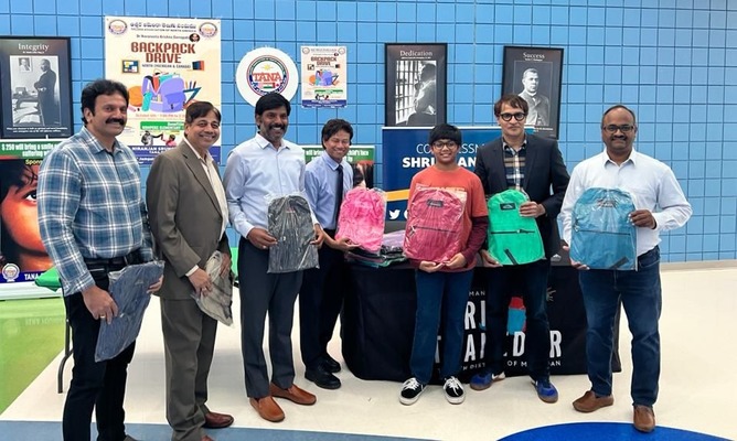 పేద విద్యార్థులకు తానా బ్యాగుల పంపిణీ
