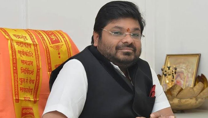 ఆ నిర్మాత ఇంట్లో ఐటీ రైడ్స్.. అస‌లేం జ‌రుగుతోంది?