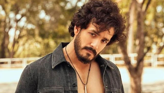 అఖిల్ కి రీ లాంచ్ మళ్ళీ అవసరమా???