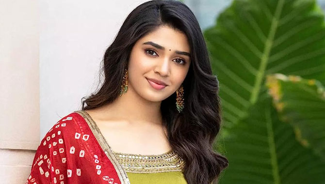 కృతి ఆశ‌ల‌న్నీ దానిపైనే ..!