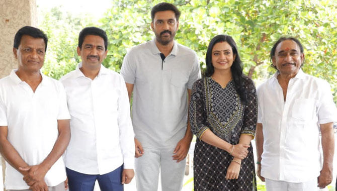 ఘనంగా ప్రారంభమైన CM పెళ్ళాం (కామన్ మ్యాన్ పెళ్ళాం) మూవీ