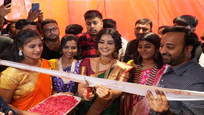 సంగారెడ్డిలో ప్రారంభమైన చందన బ్రదర్స్ షాపింగ్ మాల్