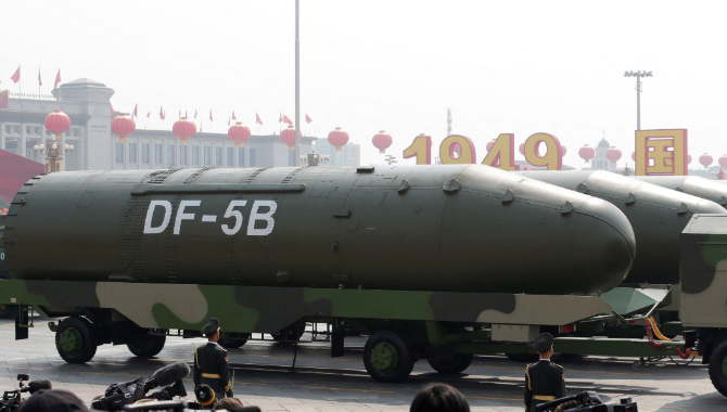 చైనా వద్ద అణుబాంబులు : అమెరికా