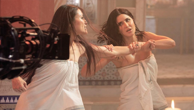 ‘టైగర్ 3’లో నాకు, క‌త్రినా కైఫ్‌కు మ‌ధ్య  హ‌మామ్‌లో చిత్రీక‌రించిన‌ ట‌వ‌ల్ ఫైట్!!