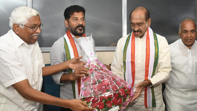 కాంగ్రెస్ తో దోస్తీ కానీ… ఎన్నికల్లో పోటీకి దూరం
