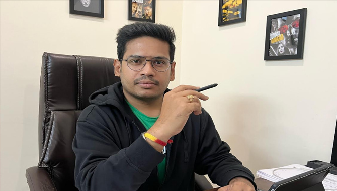 ‘సర్వం శక్తి మయం’ లోని పాత్రలలో ఎదో ఒక పాత్రకి ప్రతి ఒక్కరు కనెక్ట్ అవుతారు – దర్శకుడు ప్రదీప్ మద్దాలి