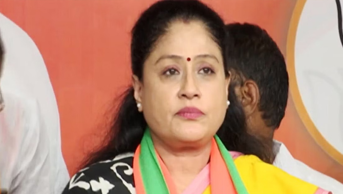 ఫైర్ బ్రాండ్ విజయశాంతికి బీజేపీ షాక్