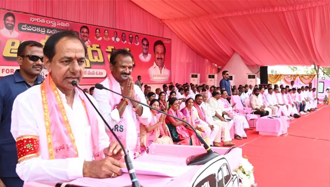 ఓటును సరిగ్గా వాడితే.. మంచి భవిష్యత్ : కేసీఆర్ ఓటును సరిగ్గా వాడితే.. మంచి భవిష్యత్ : కేసీఆర్