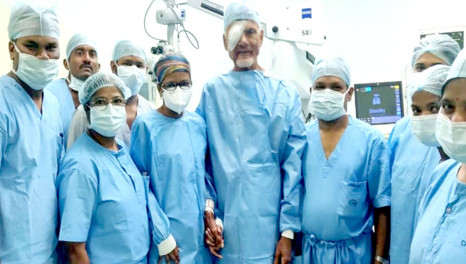 చంద్రబాబుకు క్యాటరాక్ట్ ఆపరేషన్