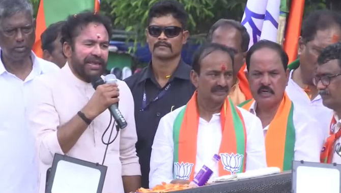 హుజూరాబాద్ కంటే గజ్వేల్ లోనే అధిక మెజారిటీ : ఈటల