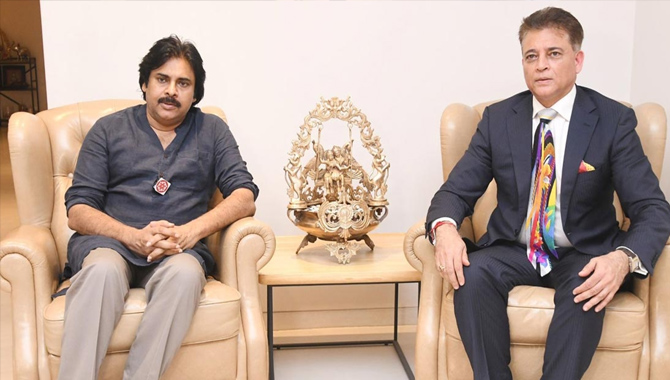 పవన్ కల్యాణ్ మద్దతు కోరిన లండన్ మేయర్ అభ్యర్థి