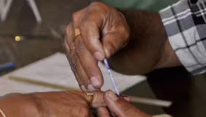 తెలంగాణ ఎన్నికల నేపథ్యంలో ఈసీ కీలక నిర్ణయం.. ఇకపై