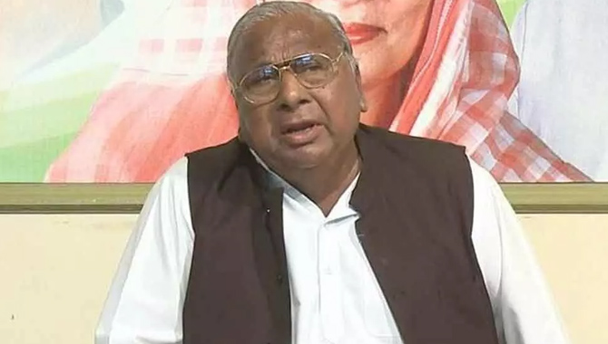 ముందు ఎన్నికల్లో గెలవండి.. తర్వాత సీఎం పంచాయితీ