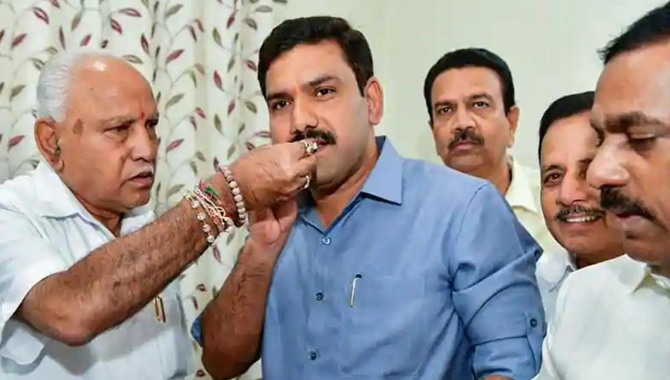 యెడ్యూరప్ప వెంటే కమలం…..?