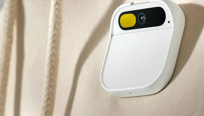 స్మార్ట్‌ఫోన్‌ బదులుగా.. ఏఐ పిన్ డివైజ్