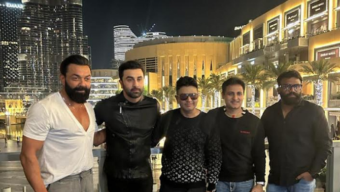 Animal Roars At the Burj Khalifa!