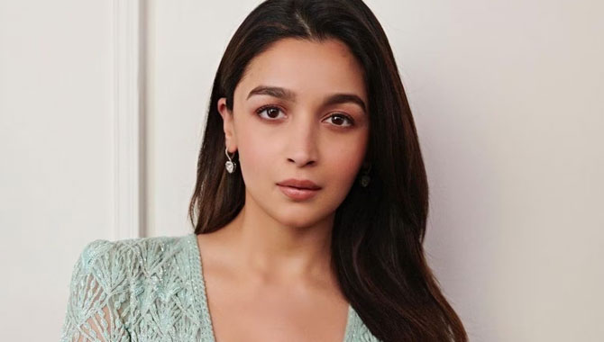 ఆ రూమ‌ర్ల‌కు బాధ ప‌డిన ఆలియా భ‌ట్