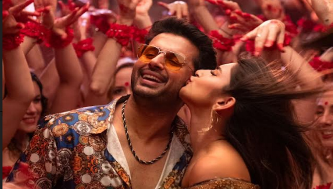 EXTRA – Ordinary Man shoot happening with 300+ dancers under Jani Master Choreography EXTRA – Ordinary Man shoot happening with 300+ dancers under Jani Master Choreography