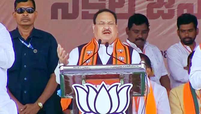 ఈ పదేళ్లలో ఆయన కుటుంబం మాత్రమే అభివృద్ధి : జేపీ నడ్డా