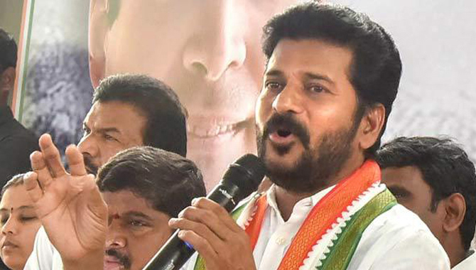 కేసీఆర్‌కు చర్లపల్లి జైల్లో డబుల్ బెడ్రూం ఇల్లు కట్టిస్తాం: రేవంత్ రెడ్డి