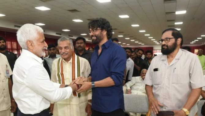 అక్కినేని నాగార్జున 50 లక్షల విరాళం