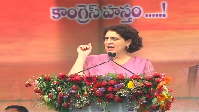 బలమైన ప్రభుత్వం వచ్చి ఉంటే.. వారి ఆకాంక్షలు నెరవేరేవి : ప్రియాంక గాంధీ