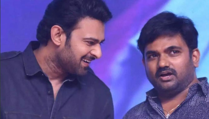 మారుతి అయినా ప్ర‌భాస్ ను అలా చూపిస్తాడా?