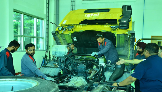 డిఐసివి తన భారత్ బెంజ్ సేల్స్, సర్వీస్ నెట్‌వర్క్‌లో తన నాణ్యత ప్రమాణాలను మెరుగుపరుచుకుంది 