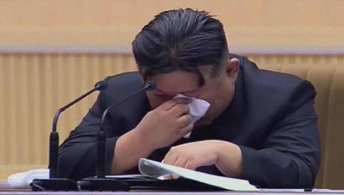 ఉత్తర కొరియి అధినేత  కిమ్ కంటతడి!