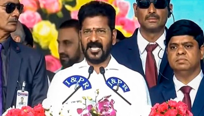 మేం పాలకులం కాదు.. మీ సేవకులం : సీఎం రేవంత్ రెడ్డి