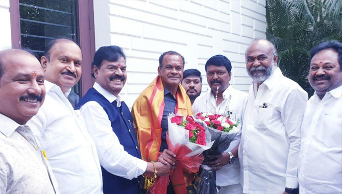 తెలంగాణ ఫిలిం ఇండస్ట్రీకి తోడుగా ఉంటా : మినిస్టర్ కోమటిరెడ్డి వెంకట్ రెడ్డి