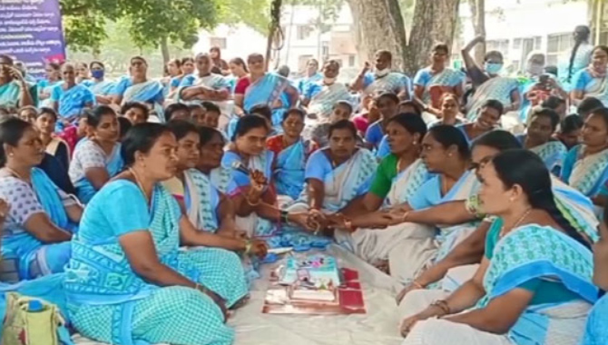 తాము నొక్కే బటన్ తో రాష్ట్రంలో.. వైసీపీ అడ్రస్ లేకుండా