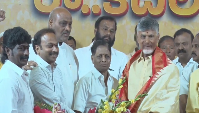 సొంతగూటికి ‘దాడి’ వర్గం…