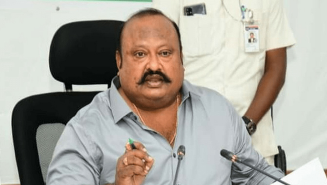 మేం గేట్లు తెరిస్తే ఆ పార్టీలో ఎవరు మిగలరు : గంగుల