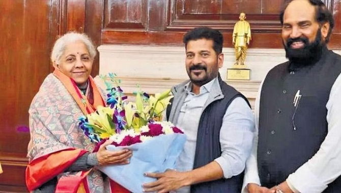 కేంద్ర మంత్రి నిర్మల సీతారామన్ తో సీఎం రేవంత్ భేటీ