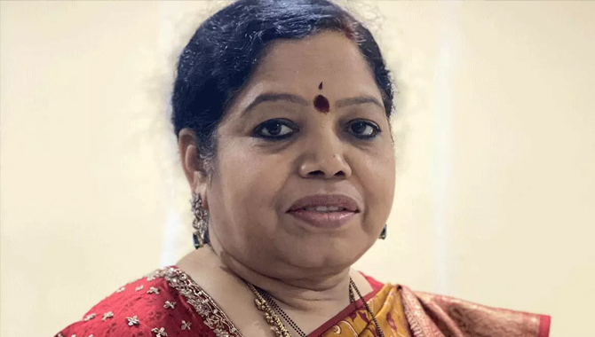 విశాఖ లోక్‌సభ  వైసీపీ అభ్యర్థిగా బొత్స ఝాన్సీ?