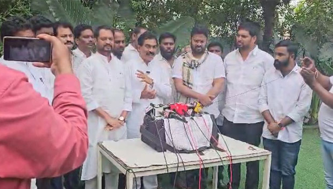 వాళ్లిద్దరు ఎక్కడ పోటీ చేసినా మద్దతిస్తా.. అవసరమైతే వారి తరపున