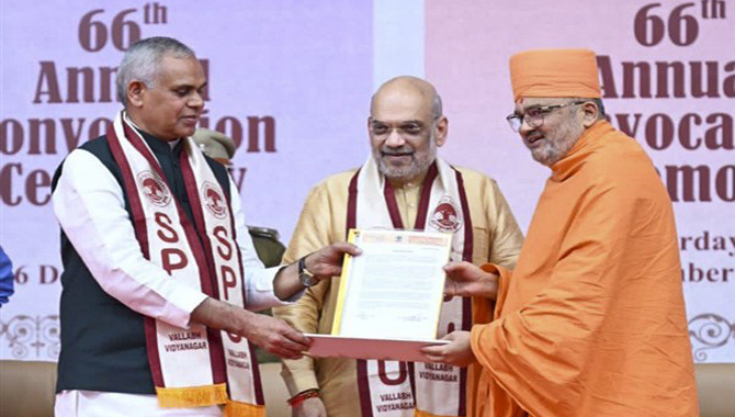 IT Kharagpur Honors Mahamahopadhyaya Bhadreshdas Swami of B.A.P.S Swaminarayan Sanstha and Sundar Pichai with D.Sc. Degrees