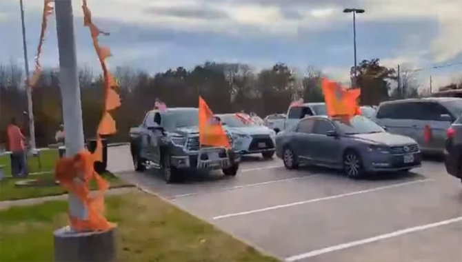 హ్యూస్టన్ లో హిందూ సంఘాలు భారీ ర్యాలీ