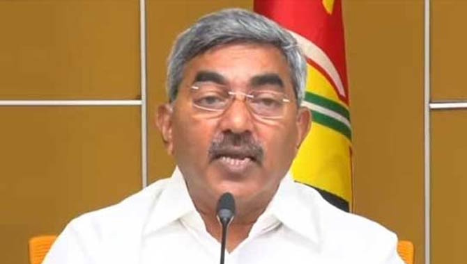 వైఎస్ వల్లే కాలేదు.. ఈ సీఎం వల్ల  ఏమవుతుంది?