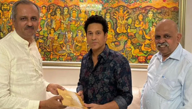 సచిన్ టెండూల్కర్ కు అయోధ్య ఆహ్వానం