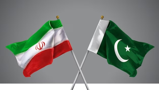 పాకిస్తాన్ వర్సెస్ ఇరాన్..?