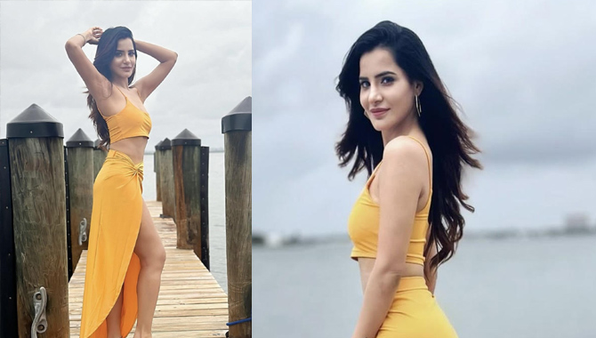 ఎల్లో క‌ల‌ర్ థై స్లిట్ ఫ్రాక్‌లో ఆషు కొంటె పోజులు