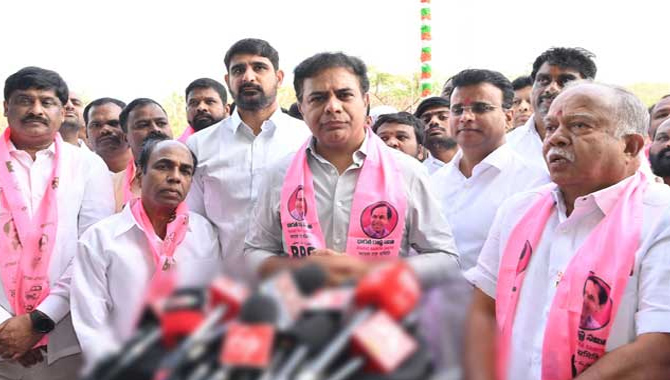 కాంగ్రెస్, బీజేపీకి ఉన్న ఫెవికాల్ బంధంతోనే.., ఈ నిర్ణయం తీసుకున్నారా?