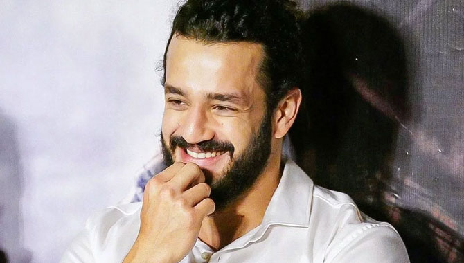 డ్యూయ‌ల్ రోల్‌లో అఖిల్?